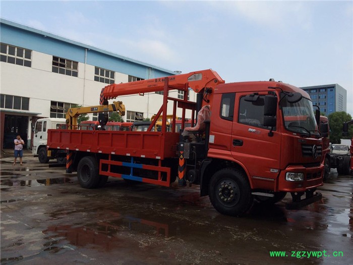 小型随车吊货车 随车吊洒水车油罐车醋酸钠防腐剂 石家庄随车吊图6
