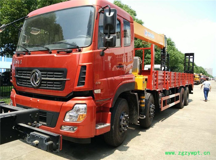 小型随车吊货车 随车吊洒水车油罐车醋酸钠防腐剂 石家庄随车吊图3