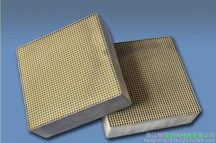 浙江恒荣催化剂厂家直供蜂窝陶瓷催化剂HYS有机废气处理催化剂蜂窝陶瓷块图2