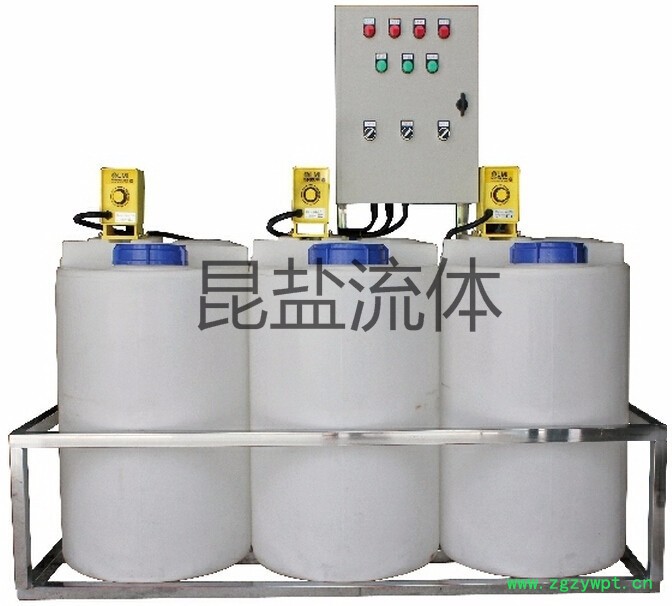 **在线加药装置图3