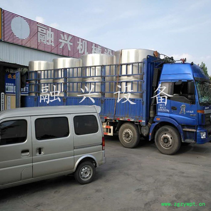 哈尔滨立式储酒罐价格 不锈钢酒容器厂家 葡萄酒发酵罐售价 白酒罐rongxing融兴图3