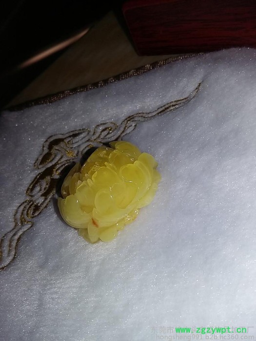 宏盛琥珀 天然鸡油黄蜜蜡琥珀100一克 花开富贵雕刻件10克以下图3