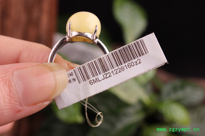 成都蜜蜡_蜜蜡戒指_成都蜜蜡琥珀工厂图2