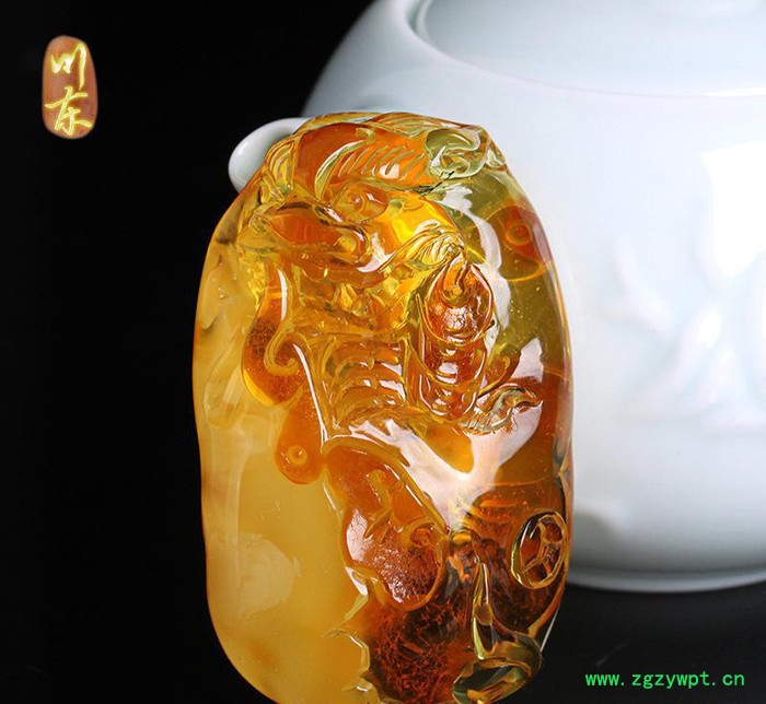 川东珠宝波罗的海琥珀蜜蜡雕刻吊坠蜜蜡原矿21-25图3