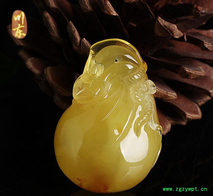 川东 琥珀项坠琥珀蜜蜡雕刻挂件无优化蜜蜡原石吊坠141图3