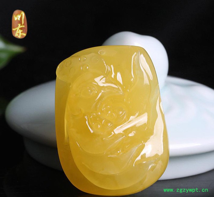 川东珠宝 **无优化鸡油黄蜜蜡吊坠琥珀蜜蜡原石雕刻鱼挂件2图3