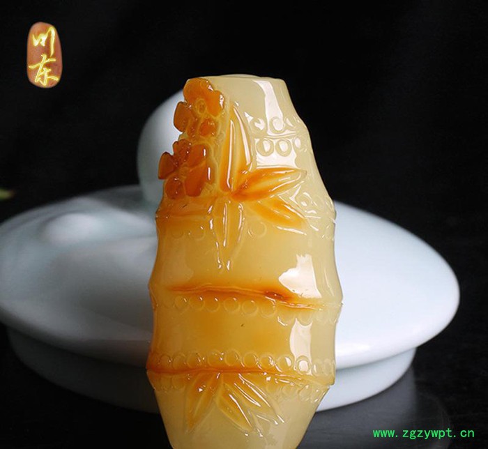 川东珠宝 **无优化鸡油黄蜜蜡吊坠琥珀蜜蜡原石雕刻鱼挂件2