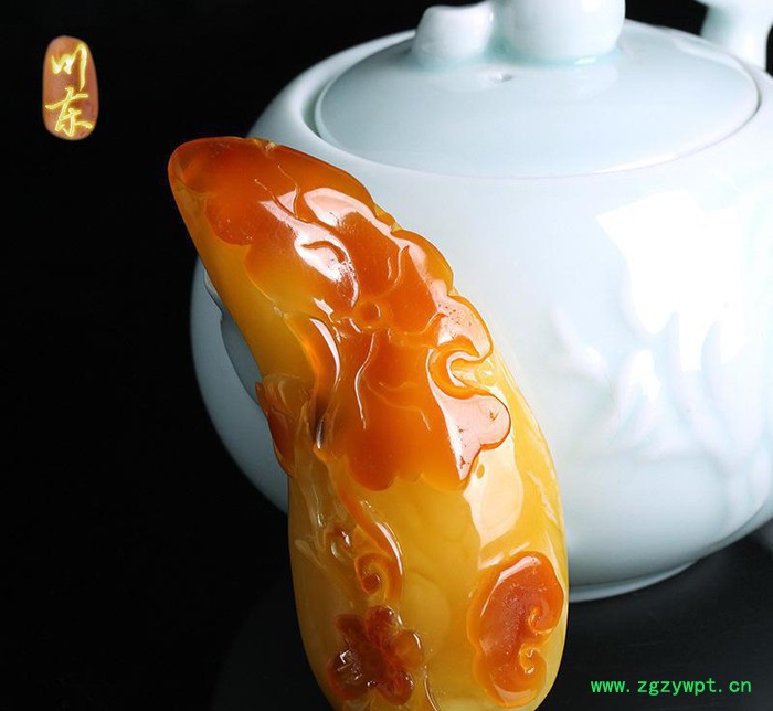 天然蜜蜡俏色吊坠 蜜蜡吊坠 **琥珀鸡油黄蜜蜡26-30图2