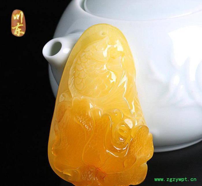 天然蜜蜡俏色吊坠 蜜蜡吊坠 **琥珀鸡油黄蜜蜡26-30