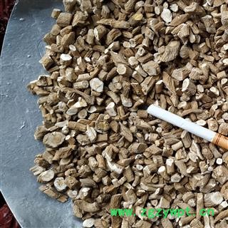 板蓝根，板蓝根片， 中小条切，过筛子选片 产地 河南省图2