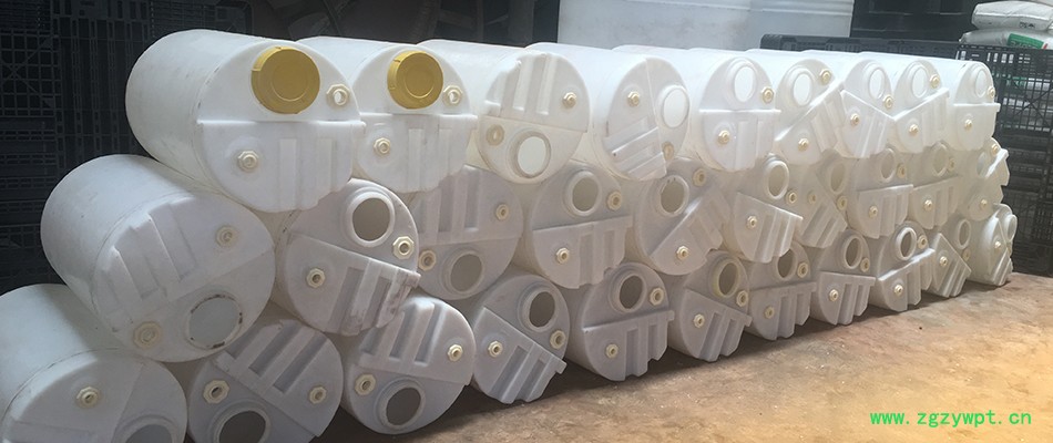 立式1吨药剂加药装置