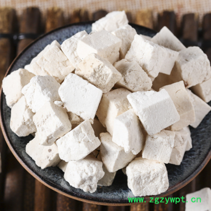 新货大别山白茯苓 地块茯苓丁茯苓粒个头饱满量大从优图3