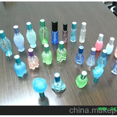 酒杯指甲油瓶茶杯罐头瓶火罐