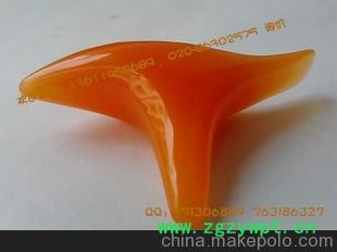 蜜蜡产品 三角雀 经络点穴按摩三角雀 各式刮痧板
