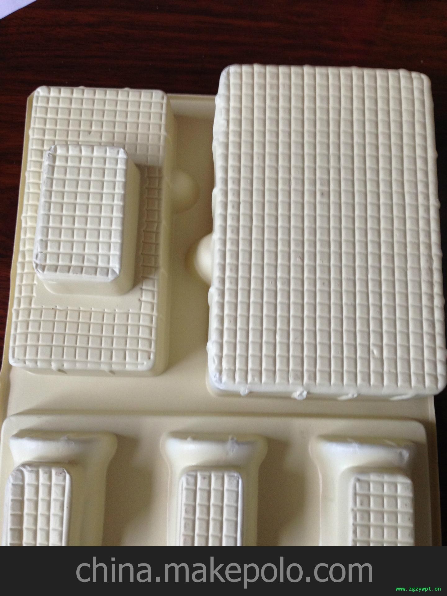 针灸保健品植绒吸塑图2