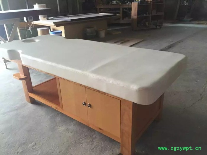 广州番禺厂家专业定制实木中式按摩床 推拿床 spa床
