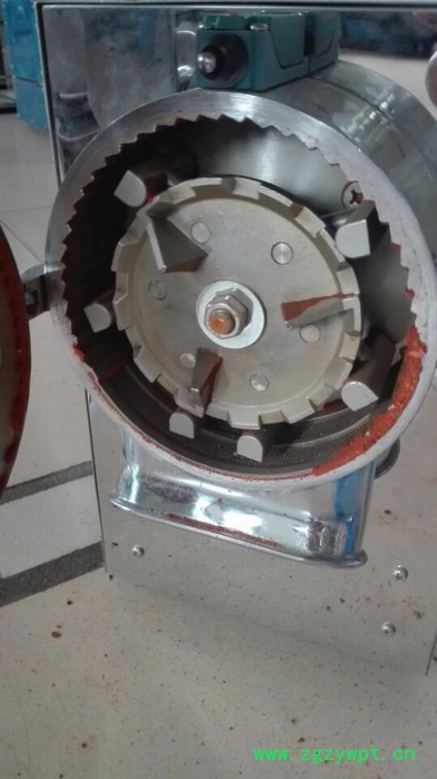 旭朗中药粉碎机 小型中药粉碎机厂家 禹州中药材专业市场 中药粉碎机批发图2