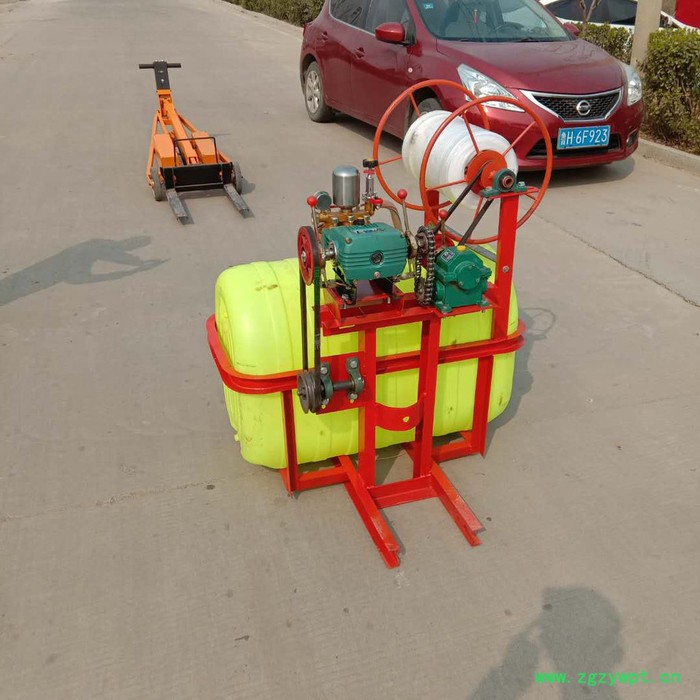 多功能拖拉机打药机 农用拖拉机打药机 中药田拖拉机打药机图2