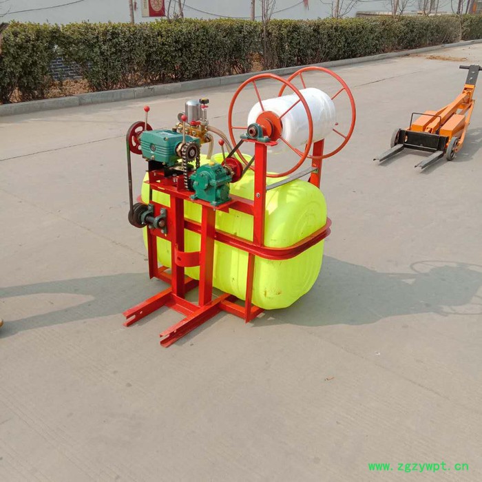 多功能拖拉机打药机 农用拖拉机打药机 中药田拖拉机打药机图4