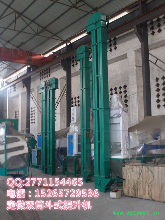 广西中药材提升机    垂直上料机    兴运机械斗式提升机3图3