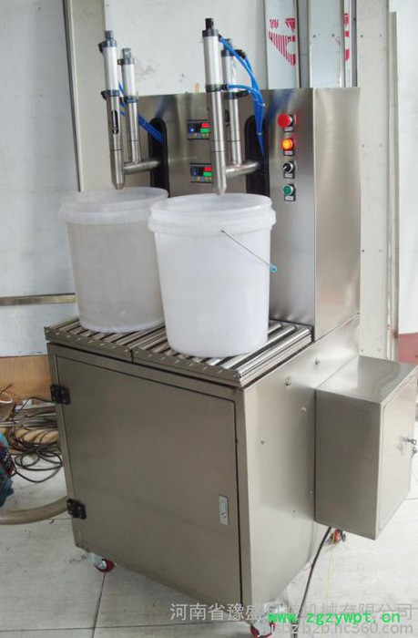 棕榈油单头液体灌装机 大桶水液体灌装机自动称重液体灌装机图5