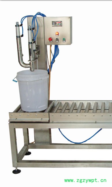 棕榈油单头液体灌装机 大桶水液体灌装机自动称重液体灌装机图3
