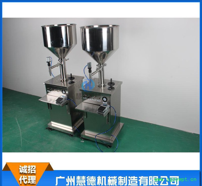 新品推荐 小型液体灌装机 半自动液体灌装机 立式带斗灌装机图2