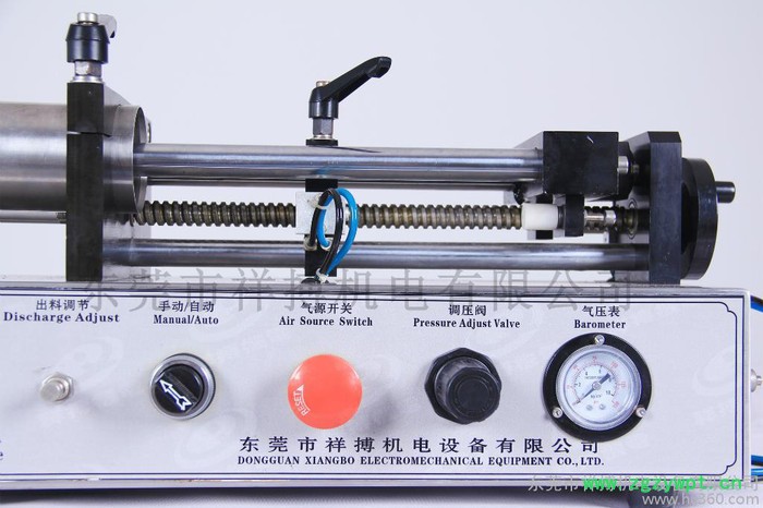 半自动防滴漏，瓶装酸奶，纯净水，膏体灌装机