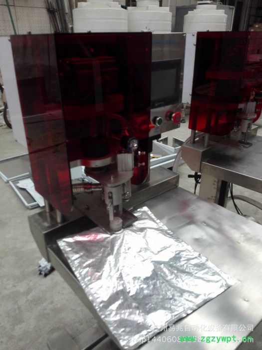 广州易兆YZ-HZD01灌装机 盒中袋灌装机 厂家生产销售全自动灌装旋盖生产线 液体灌装机图2