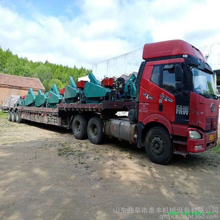 大豆玉米齿盘粉碎机 潍坊自动家用中药磨粉机 除尘 佛香厂锯末机图8