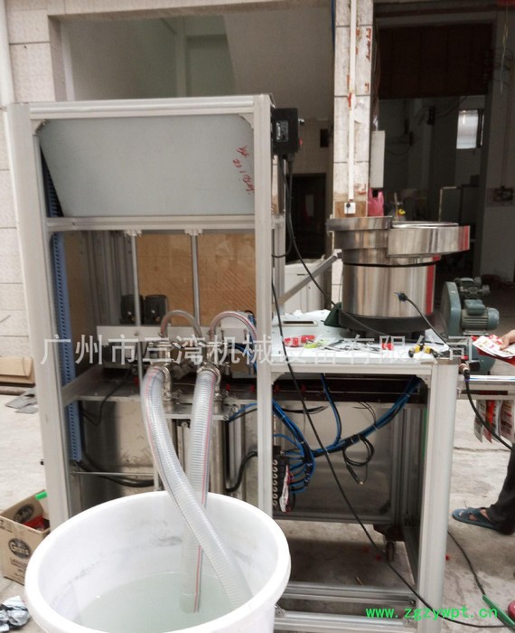 液体袋包装机 自立袋灌装机 小袋液体灌装机图3