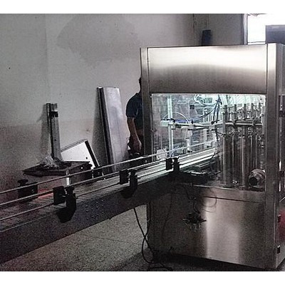 全自动膏体灌装机 辣椒酱灌装机.气动灌装机 伺服灌装机