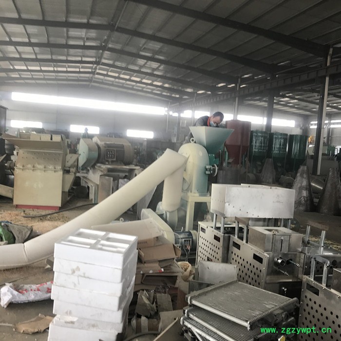 中药材磨粉机 黄豆脱皮破碎机 组合式碾米机 自吸齿盘粉碎机图4