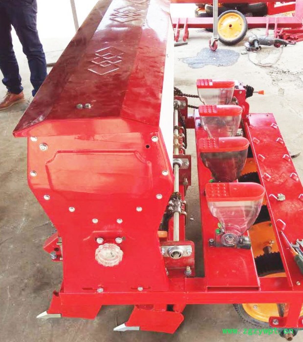 多行可定制小颗粒蔬菜中药材精播机 多功能谷子精播机图6