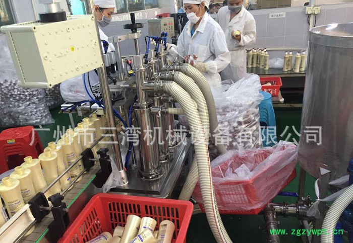 全自动定量灌装机 洗洁精灌装机 润滑油灌装机 小型液体灌装机图3