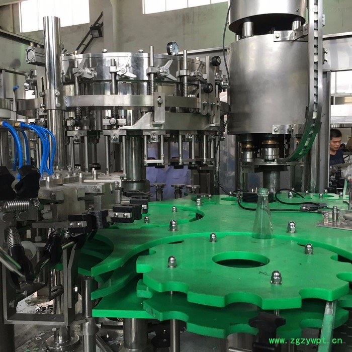 碳酸饮料灌装机 液体灌装机 灌装生产线 益邦YB-YL12饮料灌装机图2