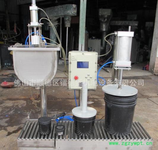 生产 小型半自动液体灌装机 定量灌装设备图2