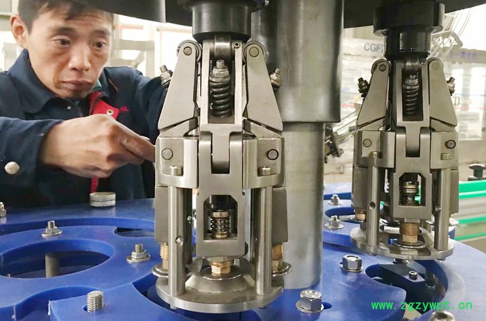 植物蛋白饮料灌装生产线设备图4