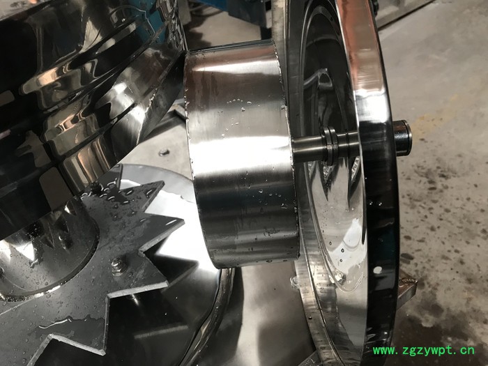 半自动液体灌装机 小型定量灌装设备 定量灌装机 等压半自动灌装机图3