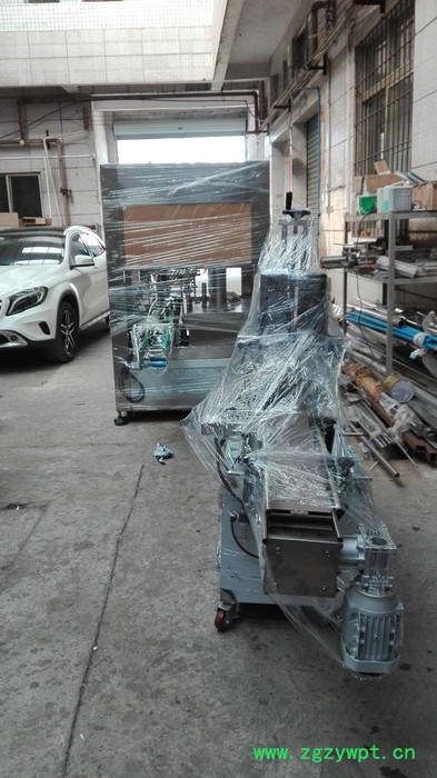 全自动伺服灌装机，灌装生产线 灌装旋盖生产线   自动灌装机  **图6