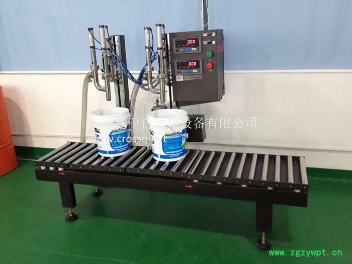 双头灌装机半自动双头液体灌装机 称重式半自动液体灌装机 4-20L 5-30Kg液体灌装机图7