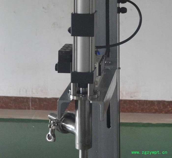 单头称重式涂料润滑油油墨液体灌装机图3