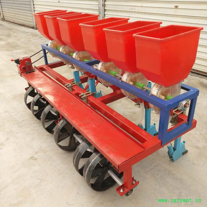 拖拉机蔬菜籽中药材播种机 萝卜单粒播种机 四行蔬菜谷子播种机图2