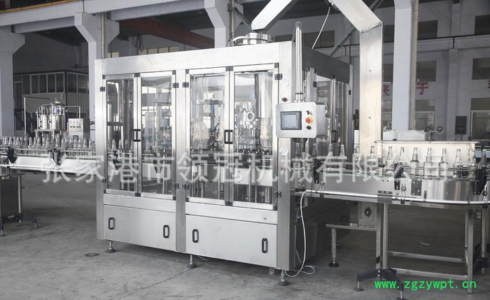 全自动酒水灌装设备 瓶装汽水灌装机 定量液体灌装三合一灌装机图3