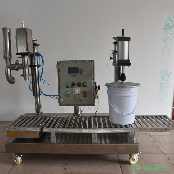 欣三合G12 G12C 防腐液体灌装机 管道式丙桐胶水油漆自动称重打包机 自带压盖 防爆表头 触摸屏可选 厂家直供 质保图2