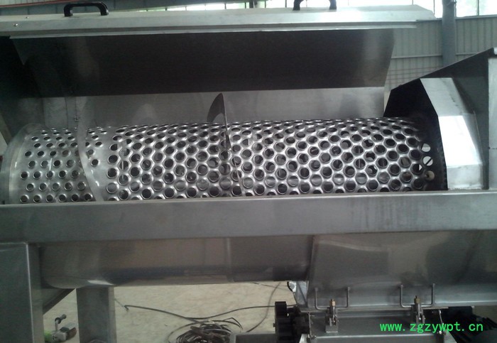 天众公司生产小型葡萄皮压榨脱水机、小产量葡萄除梗破碎机、小型葡萄酒灌装生产线图5