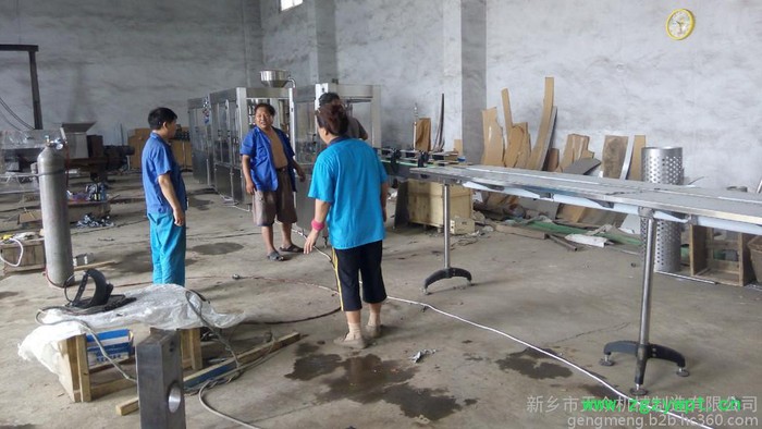 新疆葡萄酒机械设备葡萄除梗破碎机、灌装生产线专业生产厂家图6