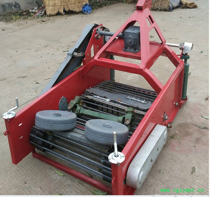 富田直销拖拉机后悬挂红薯土豆收获机沙土花生收获机中药材收获机图4