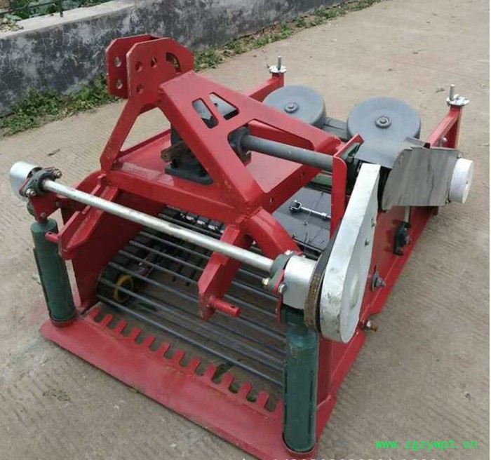 富田直销拖拉机后悬挂红薯土豆收获机沙土花生收获机中药材收获机图3