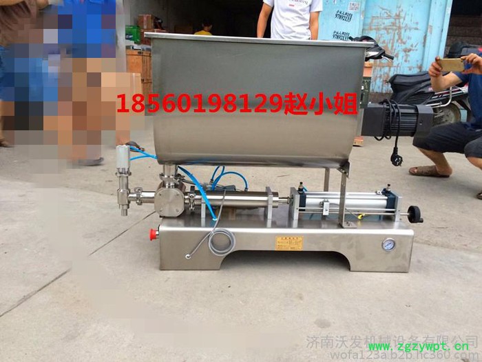 河南新乡辣椒酱灌装机沃发订做U型搅拌定量液体灌装机  大口径火锅底料蘸料灌装机 韭菜花芝麻酱灌装机图5